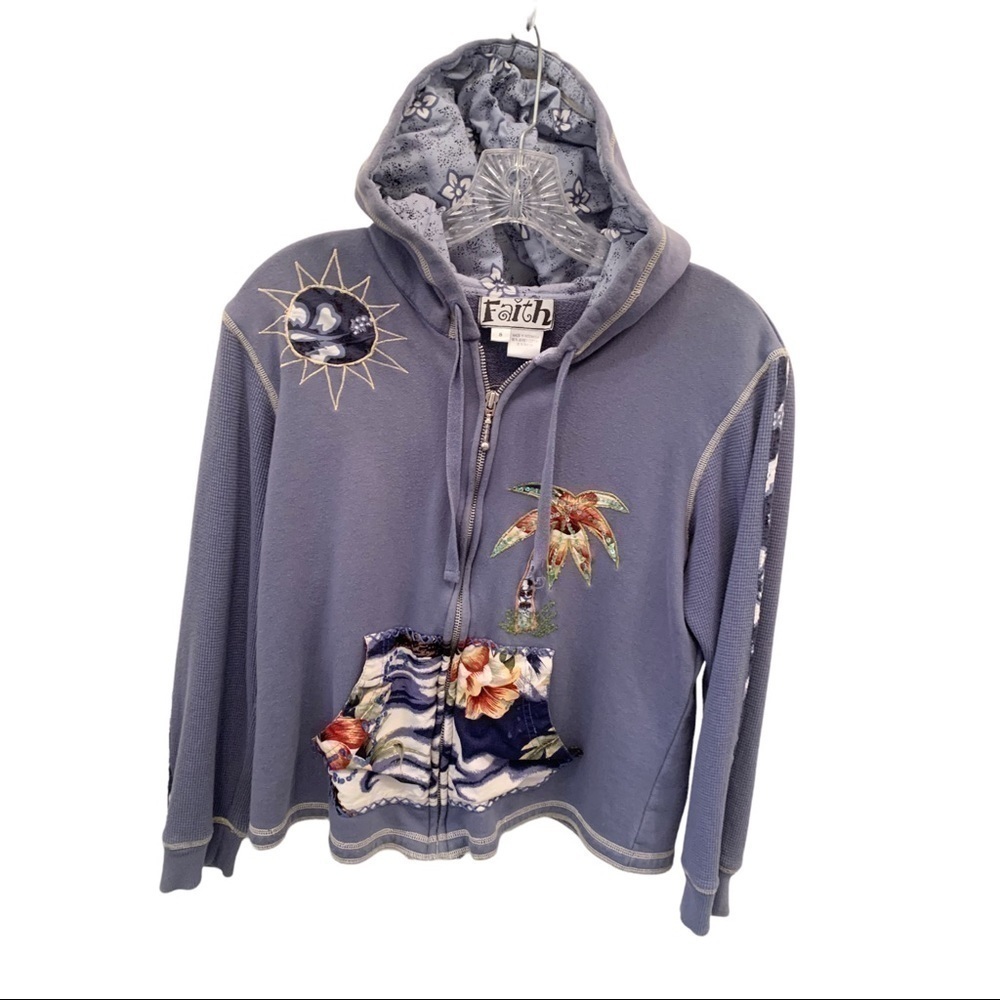 𝅺ISLAND Vacation Embellished Hoodie Size S - Picture 2 of 8